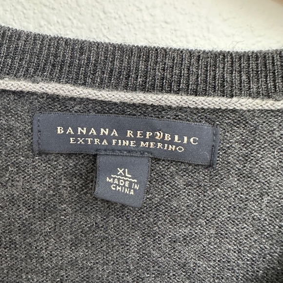 Banana republic Mens grey merino sweater sz XL - Picture 2 of 3